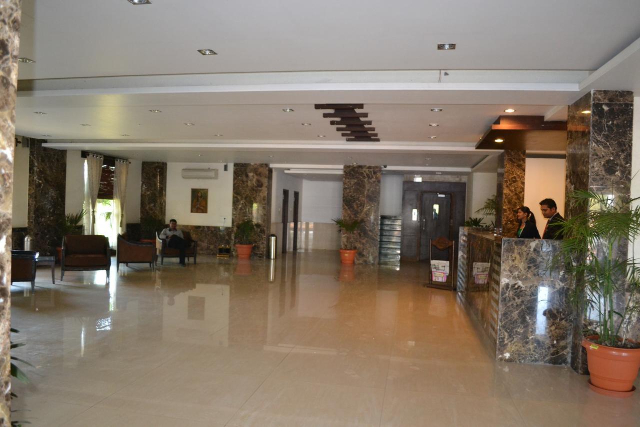 Hotel Ashish International Bhilai Zewnętrze zdjęcie
